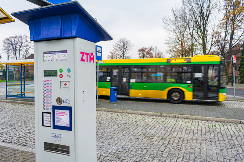 132 solarne biletomaty dla pasażerów ze Śląska i Zagłębia Dąbrowskiego