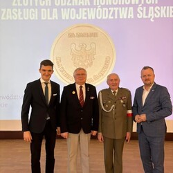 Uroczystość wręczenia Złotych Odznak Honorowych
