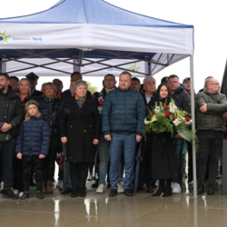 Odsłonięcie rzeźby Włodzimierza Mazura