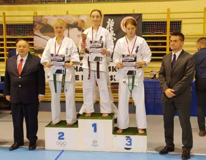 Dwa medale Pucharu Polski dla zawodniczki Sosnowieckiego Klubu Karate / fot. UM Sosnowiec