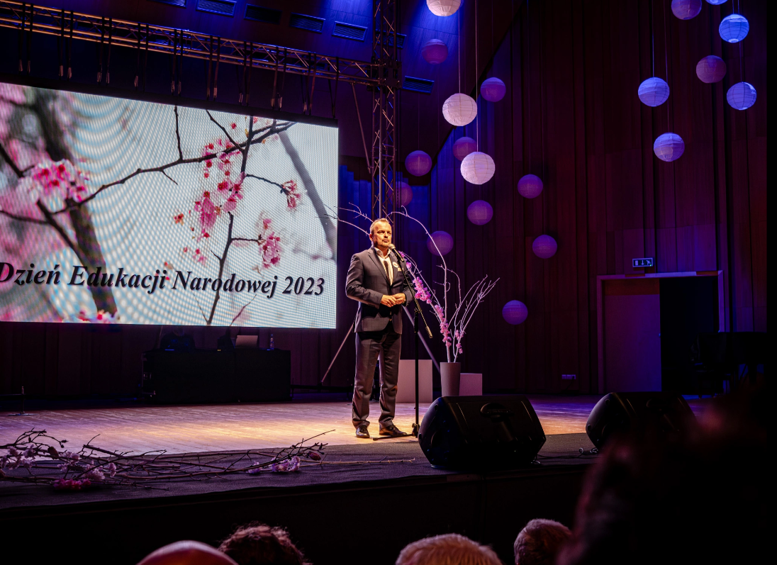 Dzień Edukacji Narodowej w Sosnowcu. Arkadiusz Chęciński wręczył nagrody! / fot. UM Sosnowiec