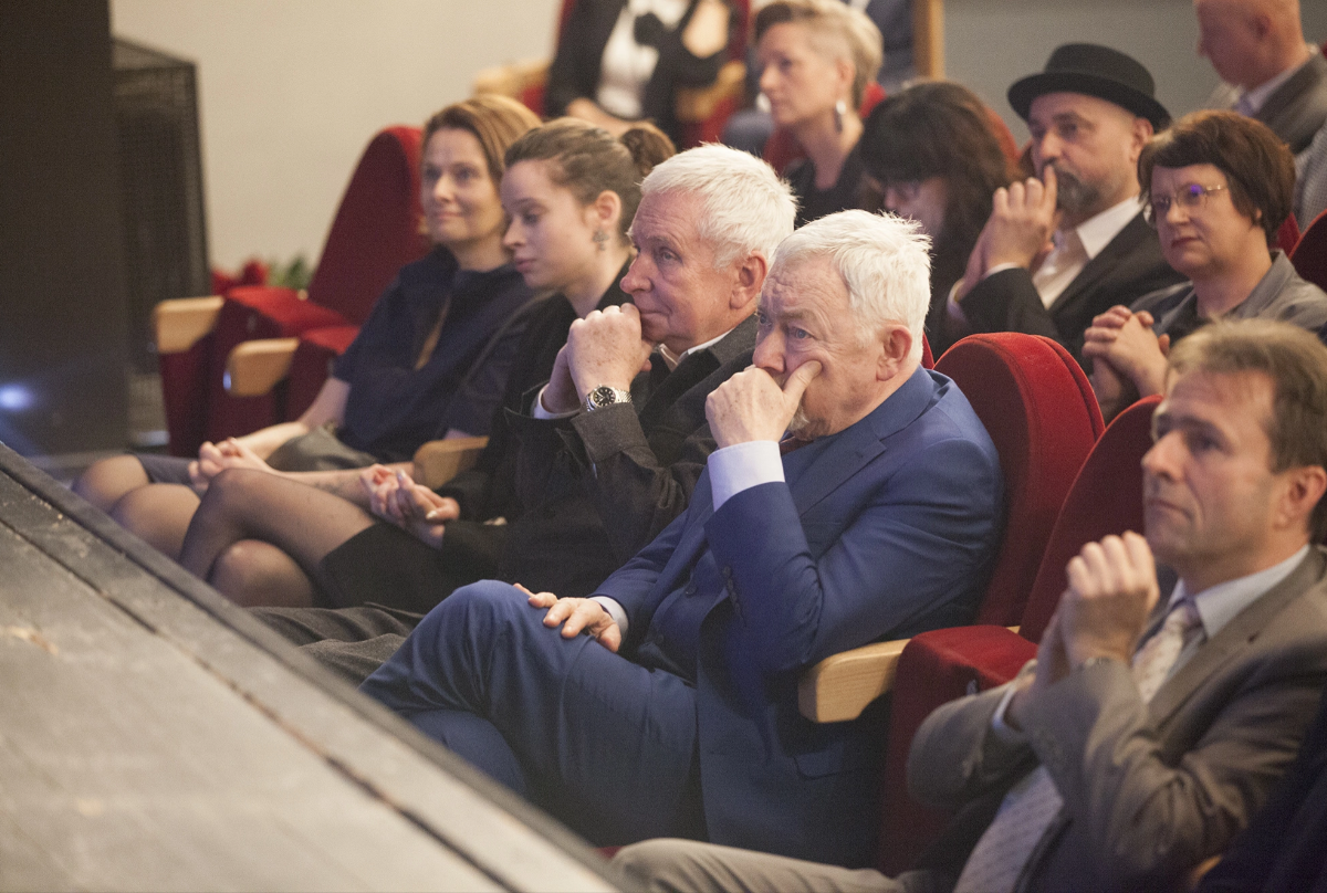 Wyjątkowa sesja Rady Miejskiej. Prezydent Sosnowca nadał honorowe obywatelstwa / fot. UM Sosnowiec