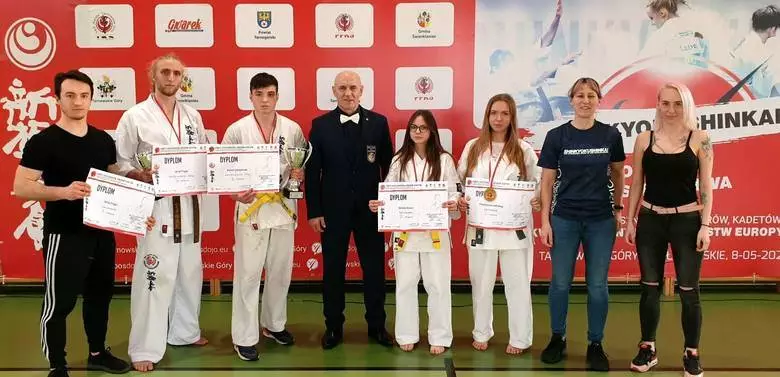 Kolejne medale dla sosnowieckich karateków