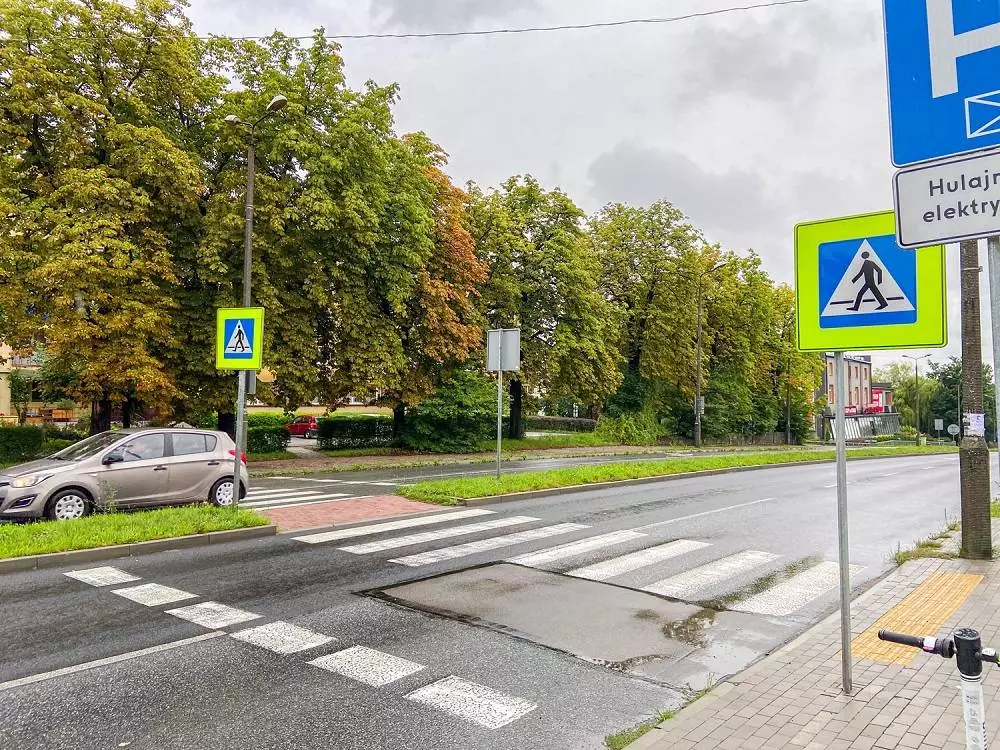 Kolejne przejście dla pieszych w Sosnowcu stanie się jeszcze bezpieczniejsze
