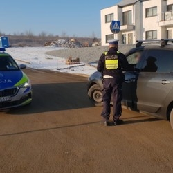 Mundurowi kontrolowali trze&#378;wo&#347;&#263; kierowców. Dwie osoby prowadzi&#322;y po spo&#380;yciu alkoholu
