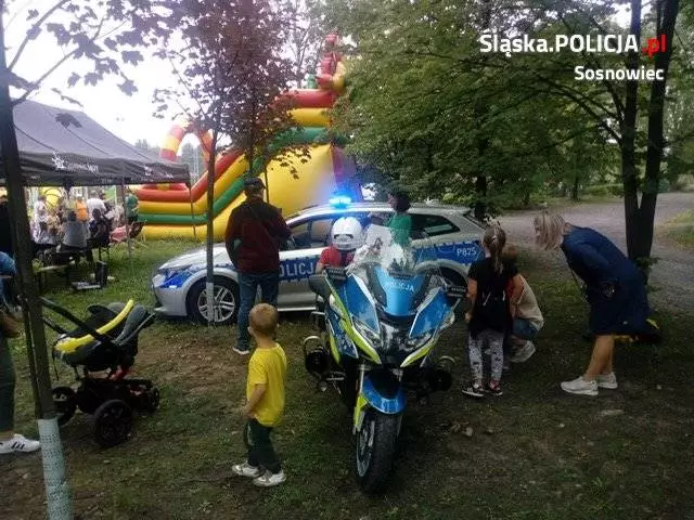Policjanci uczestniczyli w Pikniku na Górce Środulskiej