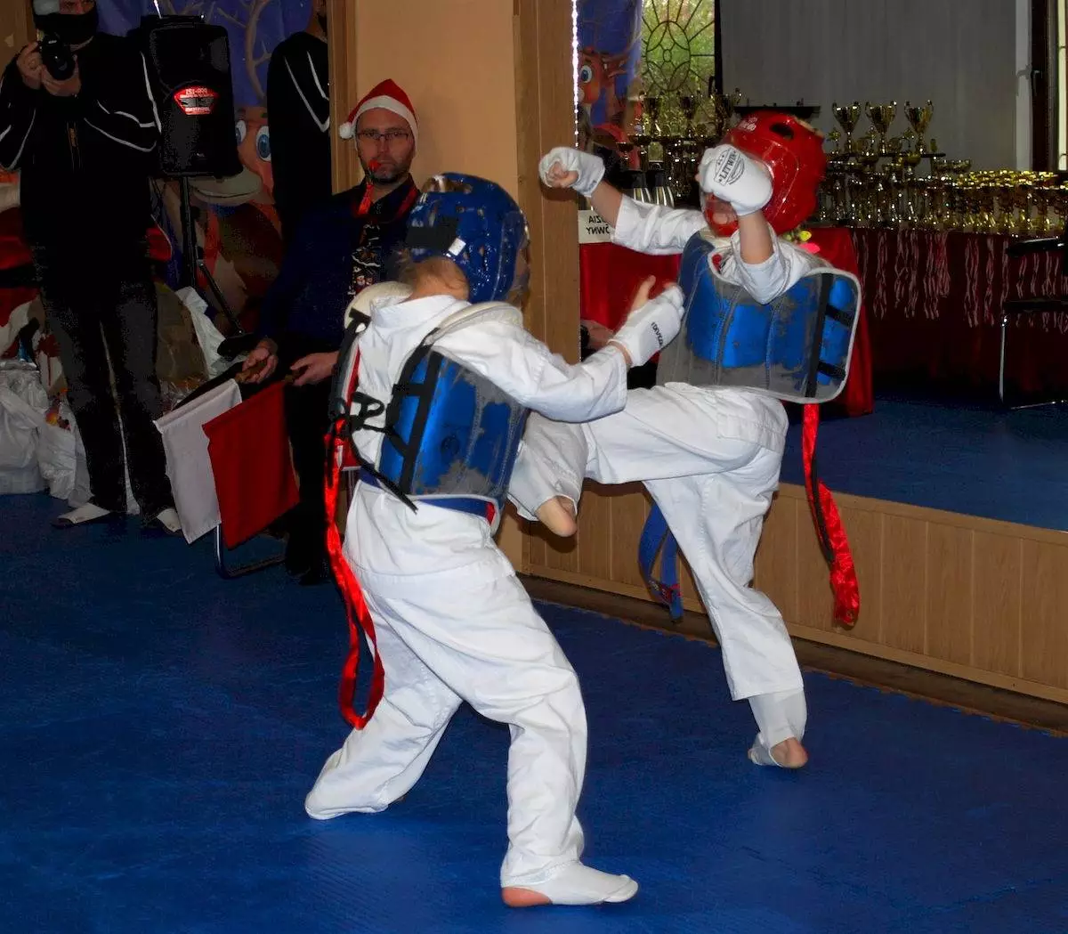 Turniej Miko&#322;ajkowy w Sosnowieckim Klubie Karate