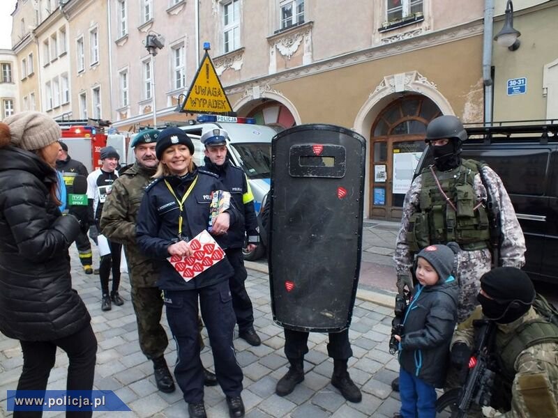 WOŚP 2025: nad zapewnieniem bezpieczeństwa czuwać będzie kilka tysięcy policjantów